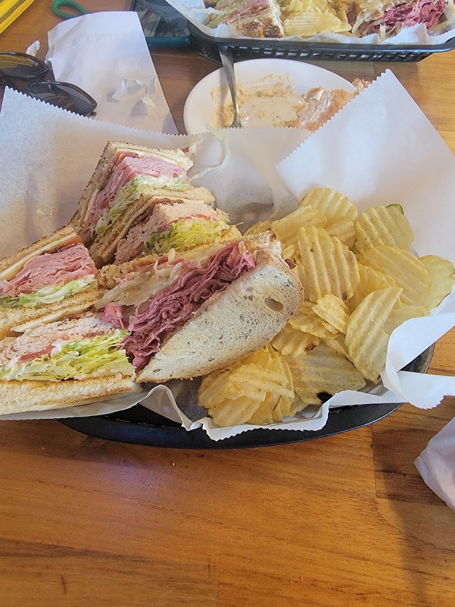 Southside Grille & Deli-3